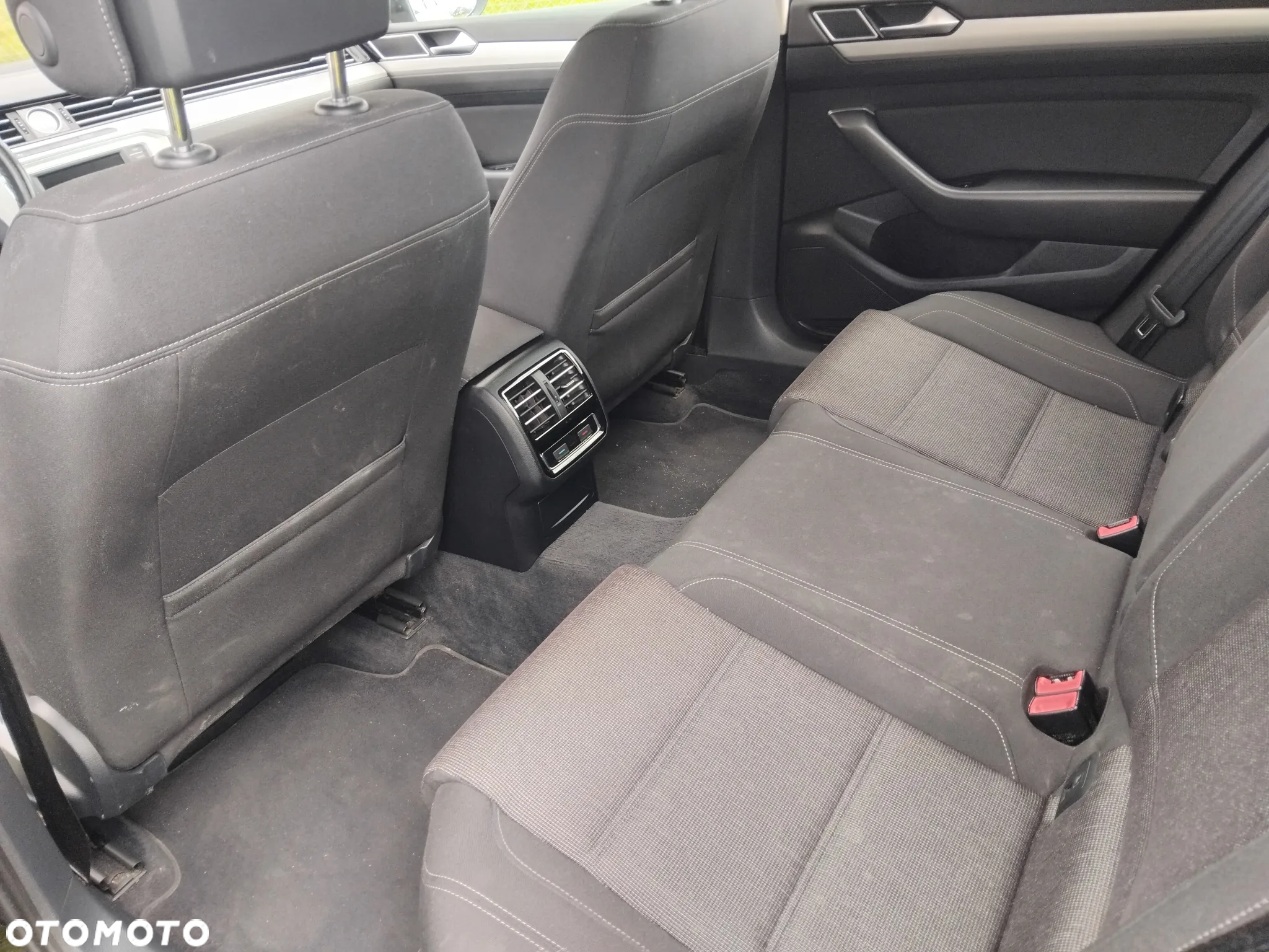Volkswagen Passat 2.0 TDI BMT Comfortline - 9