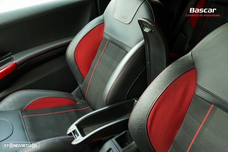 Peugeot 208 1.6 THP GTi - 18