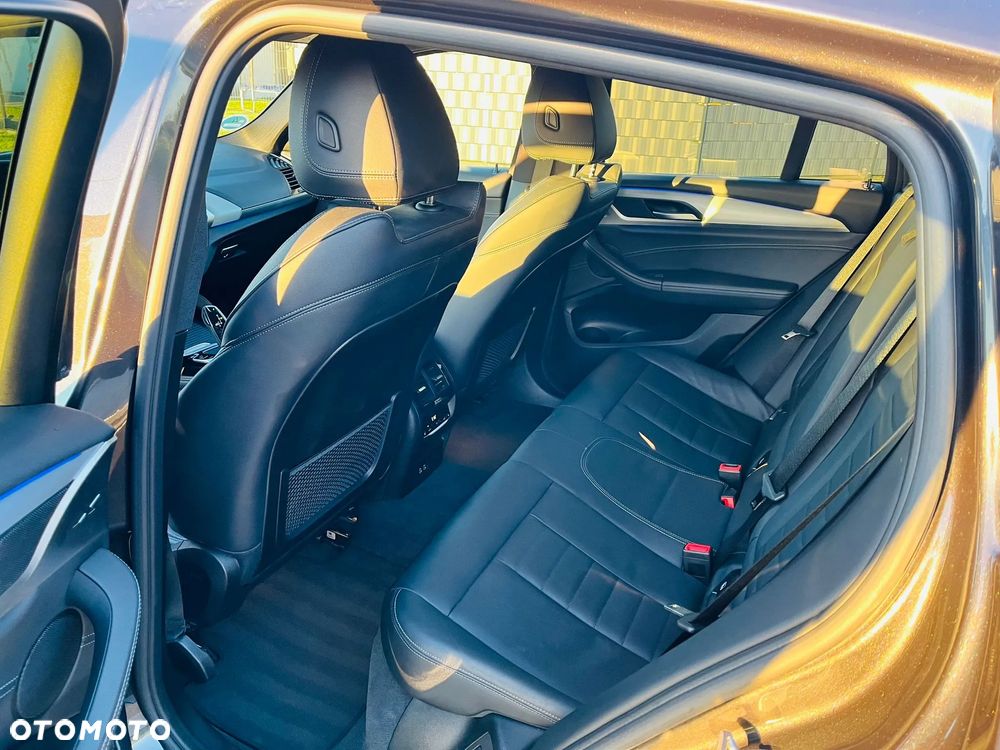 BMW X4 - 4