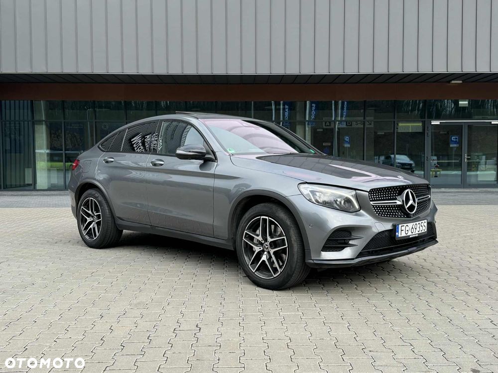 Mercedes-Benz GLC 300 4-Matic - 4