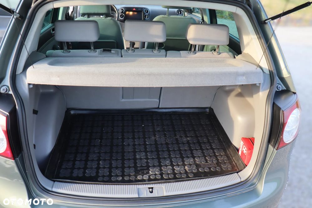 Volkswagen Golf 1.6 FSI Comfortline Tiptr - 33