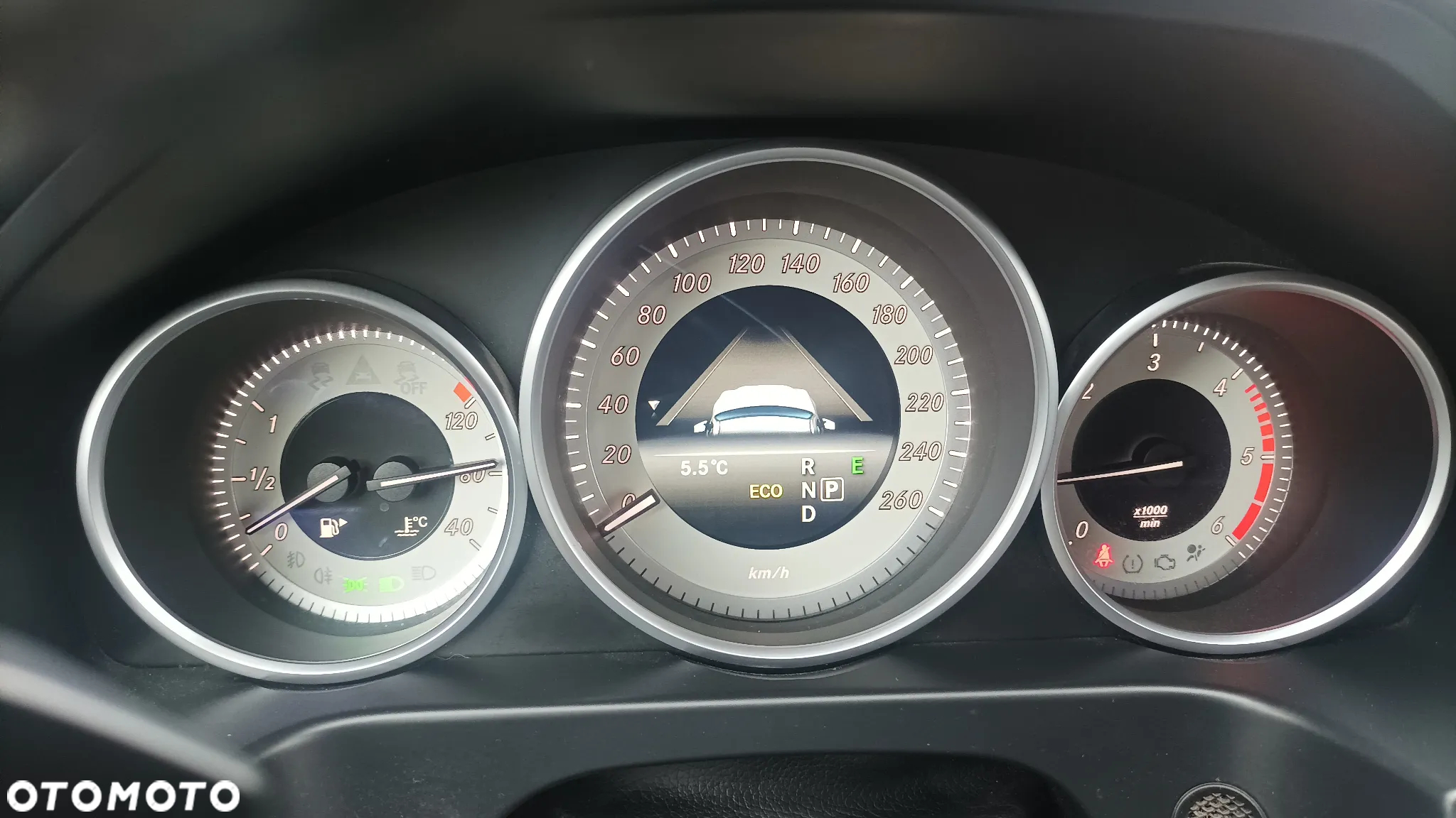 Mercedes-Benz Klasa E 250 BlueTEC 9G-TRONIC Avantgarde - 13
