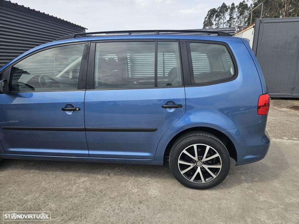 VW Touran 1.6 TDI Blue.Trendline 7L - 15