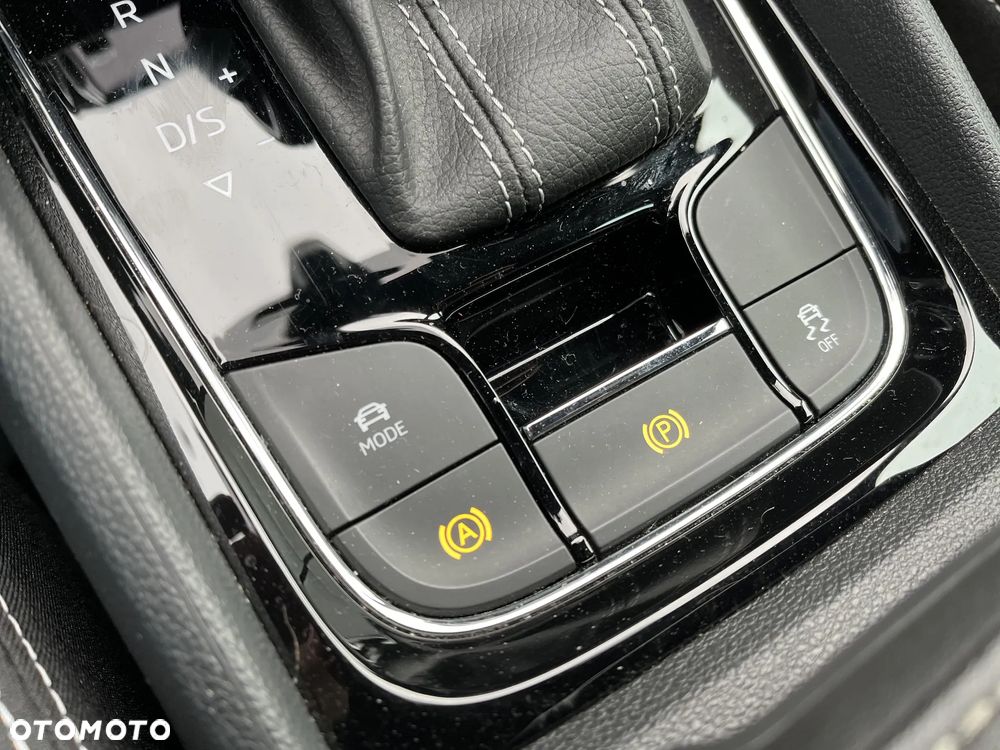 Skoda Karoq 2.0 TSI 4x4 Sportline DSG - 31