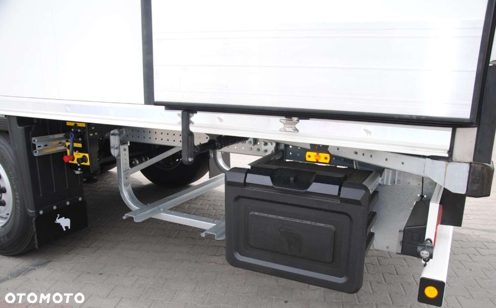 Schmitz Cargobull SKO 24/L 13.4 FP COOL V7, Doppelstock - 3