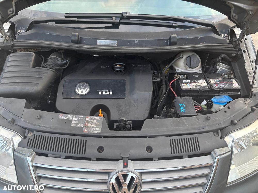 Volkswagen Sharan 1.9 TDI 4Motion - 6