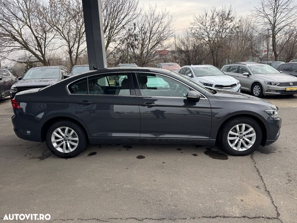 Volkswagen Passat 2.0 TDI DSG Comfortline - 9