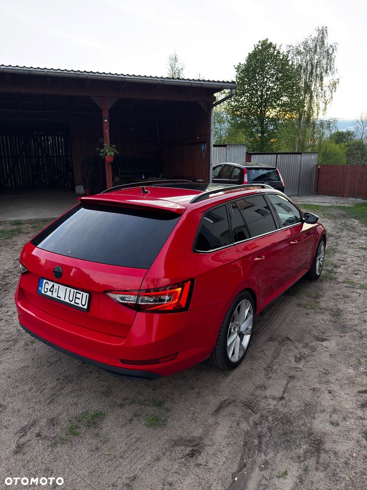 Skoda Superb 2.0 TDI 4x4 DSG Sportline - 4