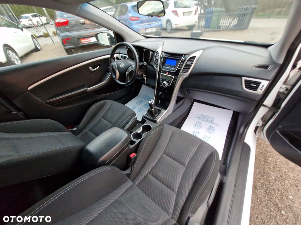 Hyundai i30 1.6 CRDi Comfort - 17