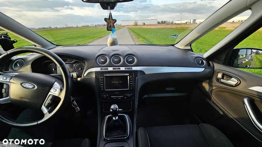 Ford S-Max 2.0 TDCi DPF Champions Edition - 16