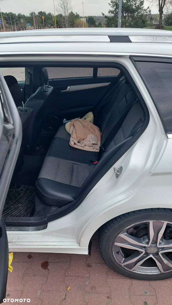 Mercedes-Benz Klasa C 180 7G-TRONIC Edition - 17