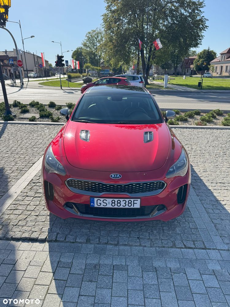 Kia Stinger 3.3 T-GDI AWD GT - 2