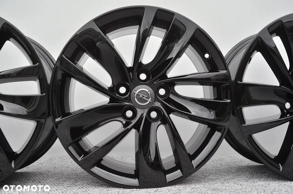Felgi 8x18 5x120 Opel Insignia I - 8