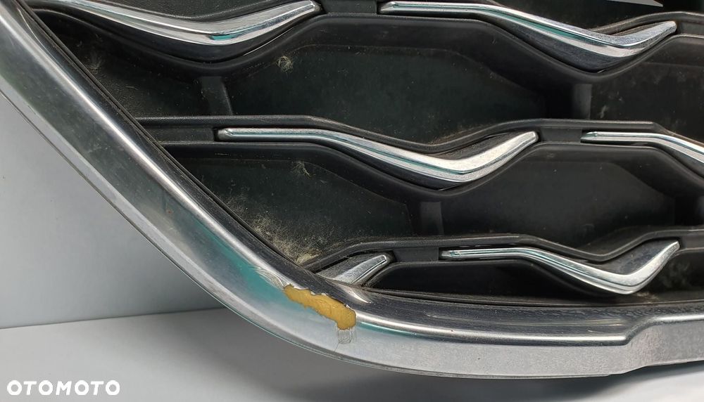 GRILL ATRAPA ZDERZAKA PRZÓD FORD FOCUS MK4 19R JX7B-8C436-V - 4