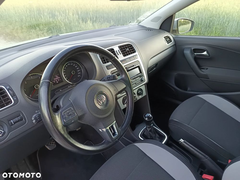 Volkswagen Polo 1.6 TDI Life - 11