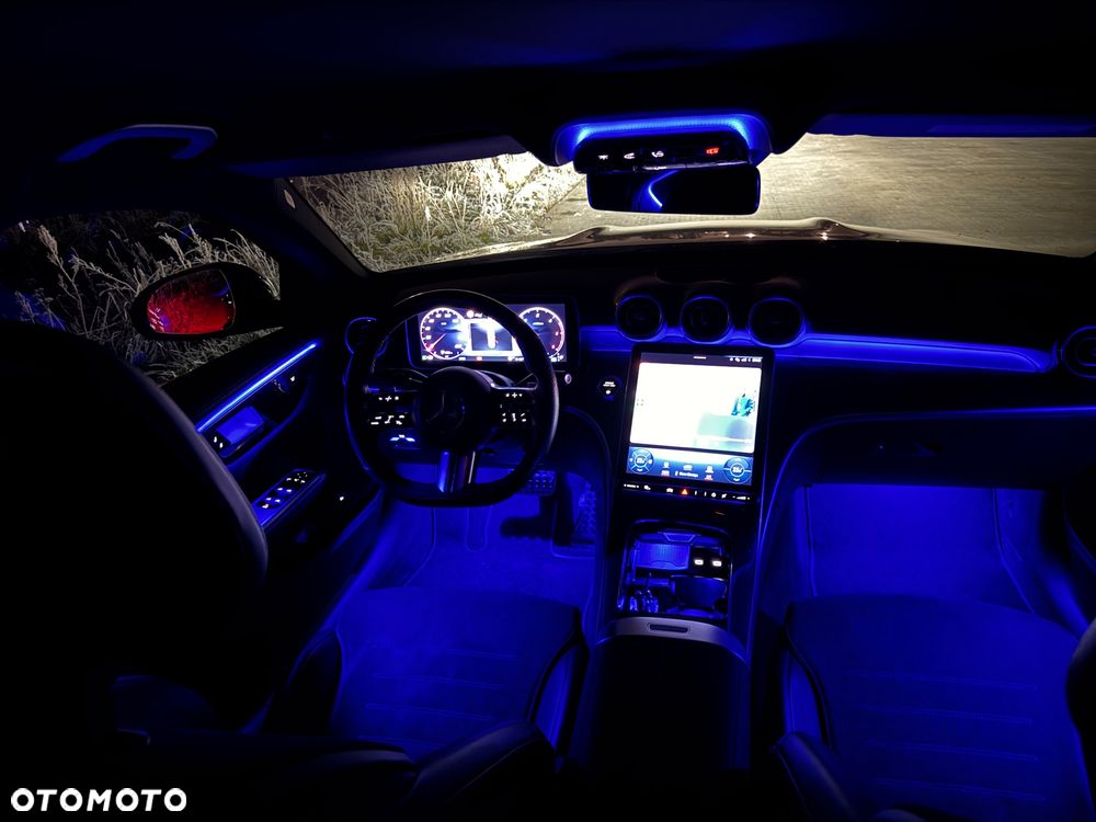 Mercedes-Benz Klasa C 220 d 9G-TRONIC AMG Line - 24