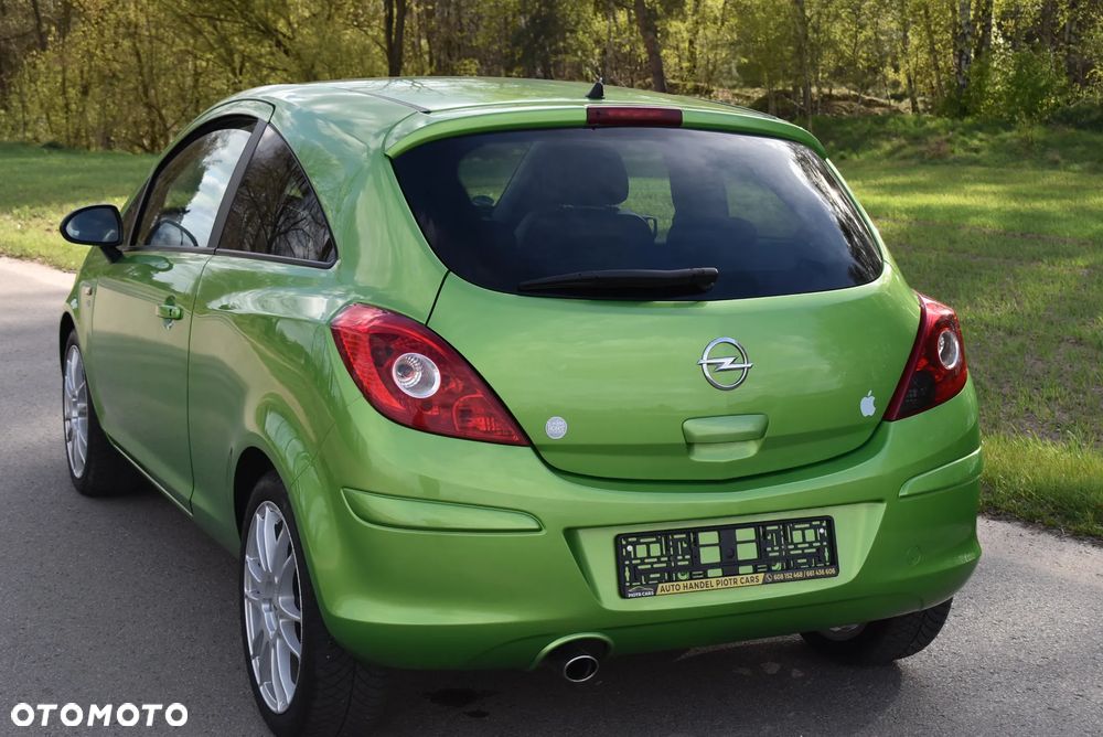 Opel Corsa 1.4 16V Edition - 12