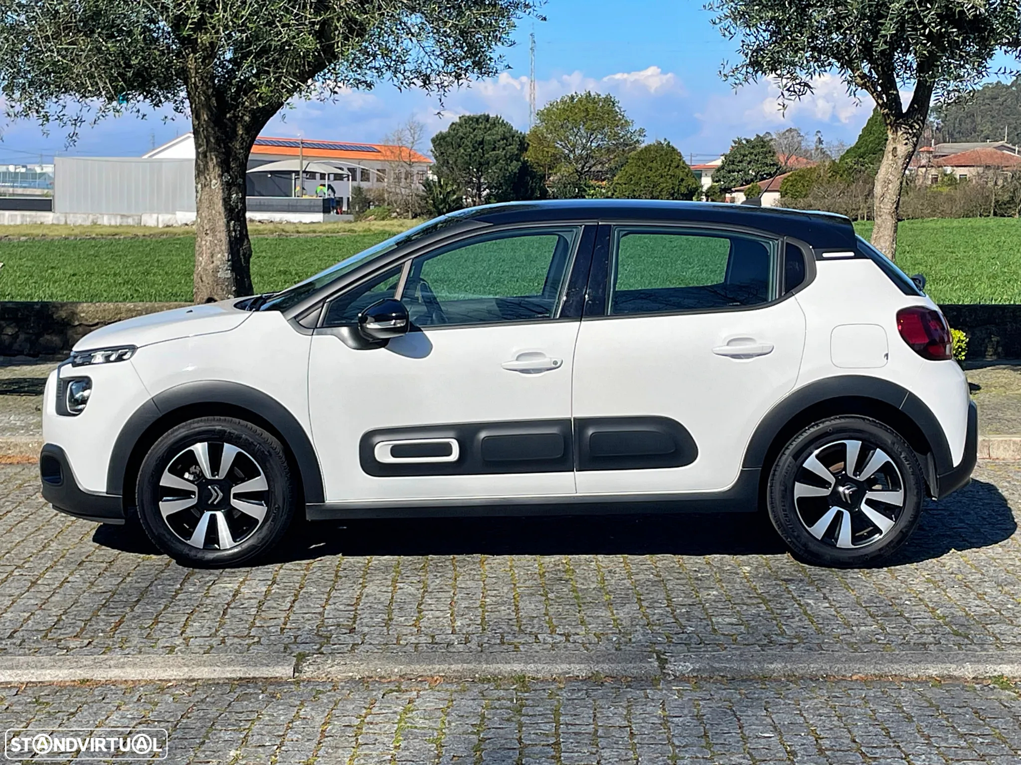 Citroën C3 1.2 PureTech Shine - 8