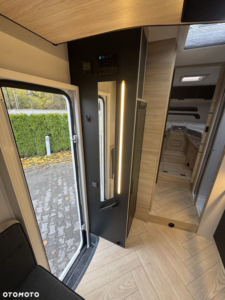 Ford Chausson 797 Titanium Line - 22