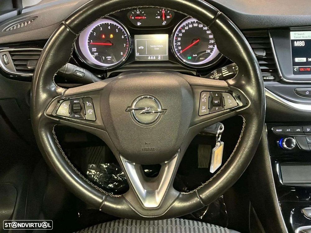 Opel Astra Sports Tourer - 11