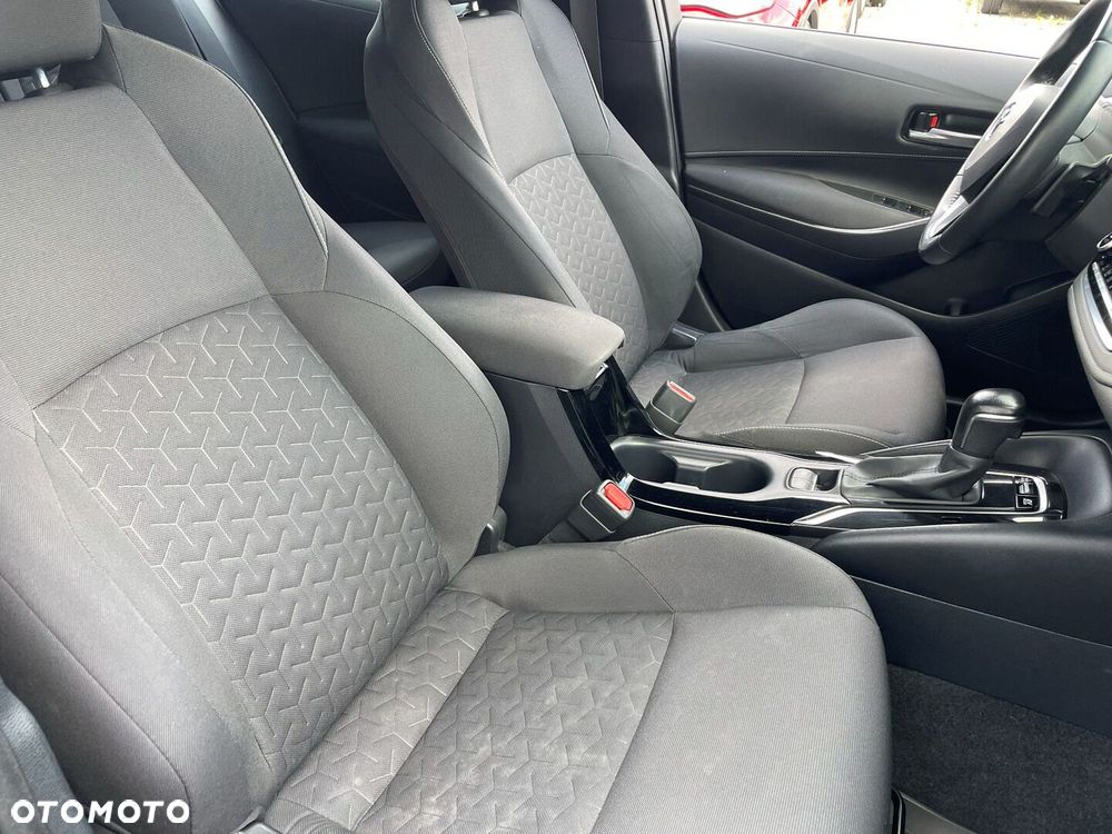 Toyota Corolla 2.0 Hybrid Comfort - 12