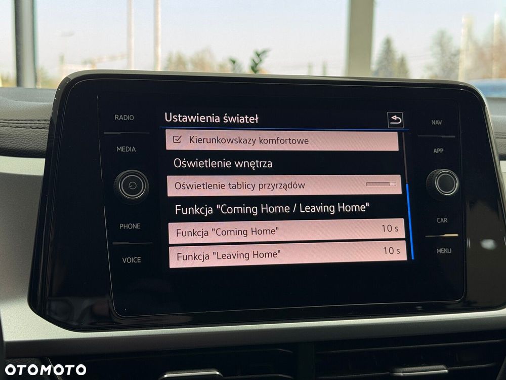 Volkswagen T-Roc 1.5 TSI Life DSG - 29