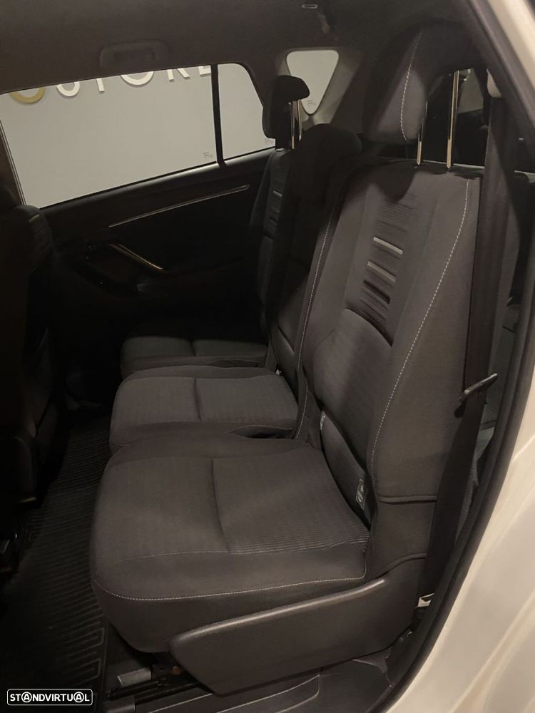 Toyota Verso 1.6 D-4D Exclusive - 19