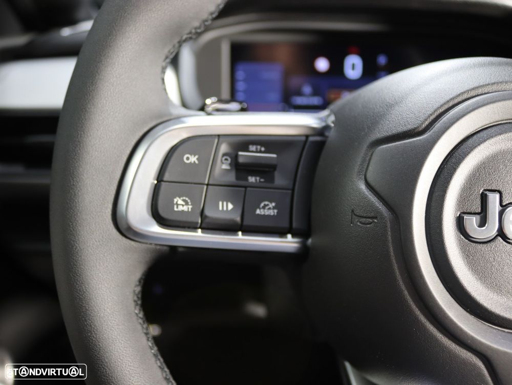 Jeep Avenger 1.2 e-Hybrid Altitude DCT - 22
