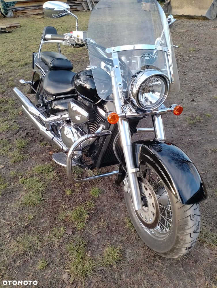 Suzuki Intruder - 7