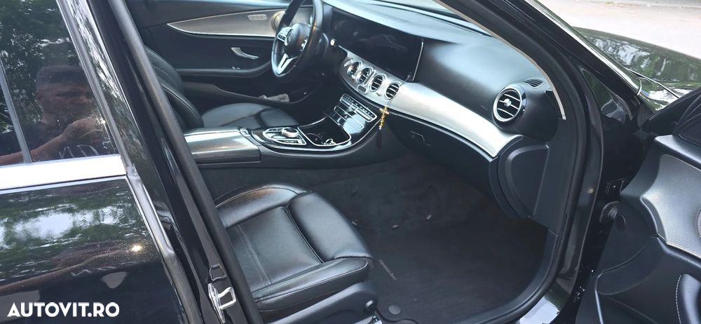 Mercedes-Benz E 220 d 4Matic 9G-TRONIC AMG Line - 8