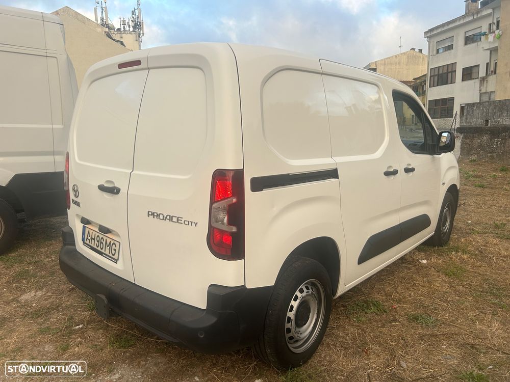 Toyota Proace city - 3