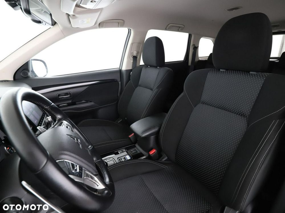 Mitsubishi Outlander 2.4 4WD - 14