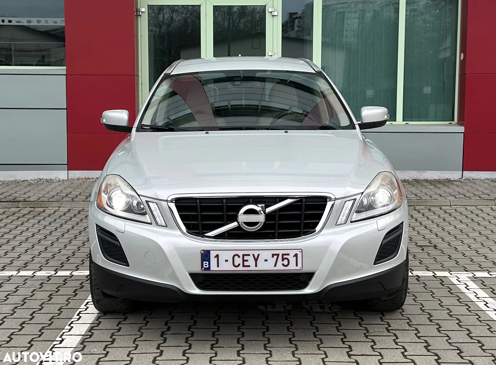 Volvo XC 60 - 32