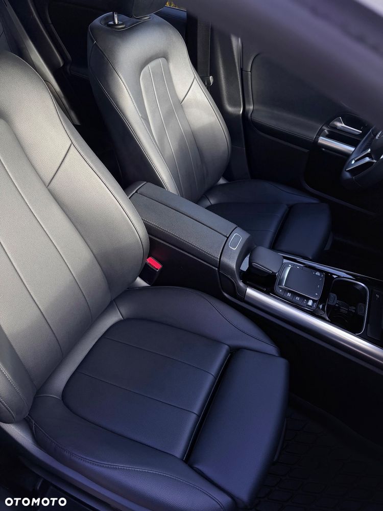 Mercedes-Benz GLA 250 8G-DCT Progressive - 11