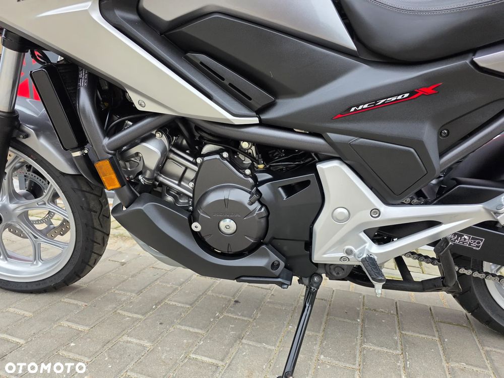 Honda NC - 25