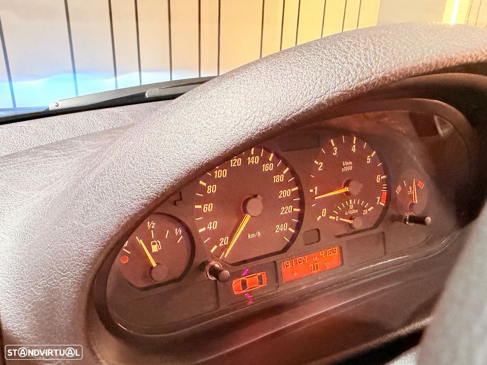 BMW 318 Ci Edition Sport - 42