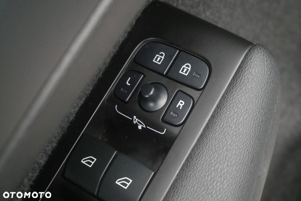Volvo XC 40 - 30