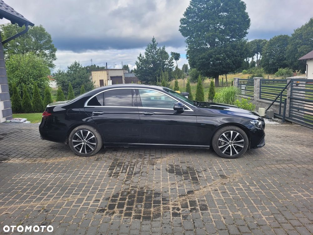 Mercedes-Benz Klasa E 300 de Business Edition - 8