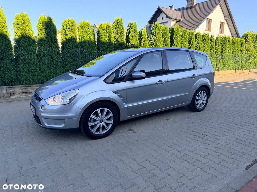 Ford S-Max 2.0 TDCi DPF Ambiente - 17