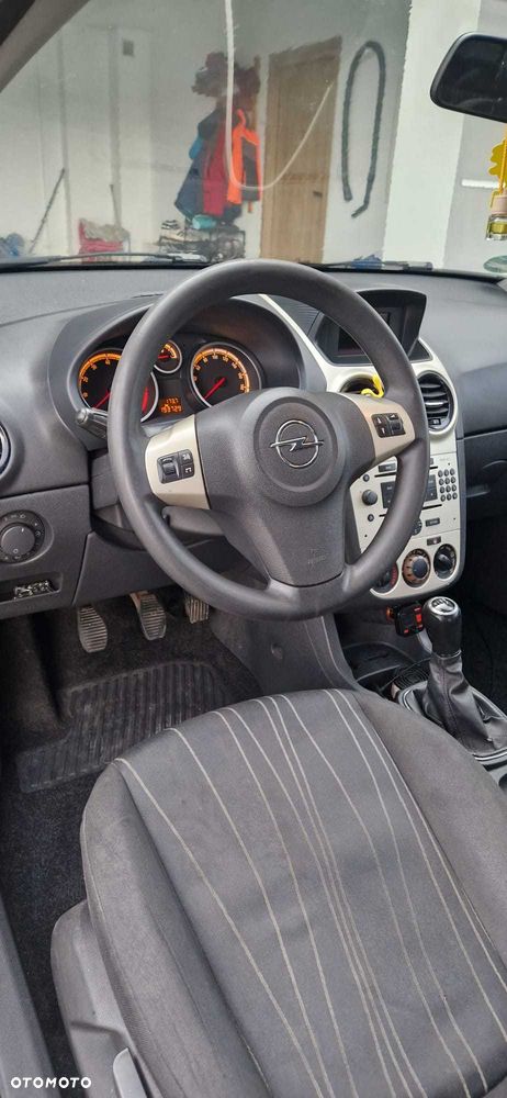Opel Corsa - 8