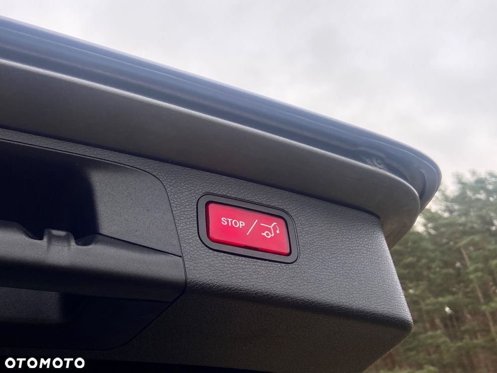 Mercedes-Benz Klasa E 220 d 9G-TRONIC AMG Line - 29