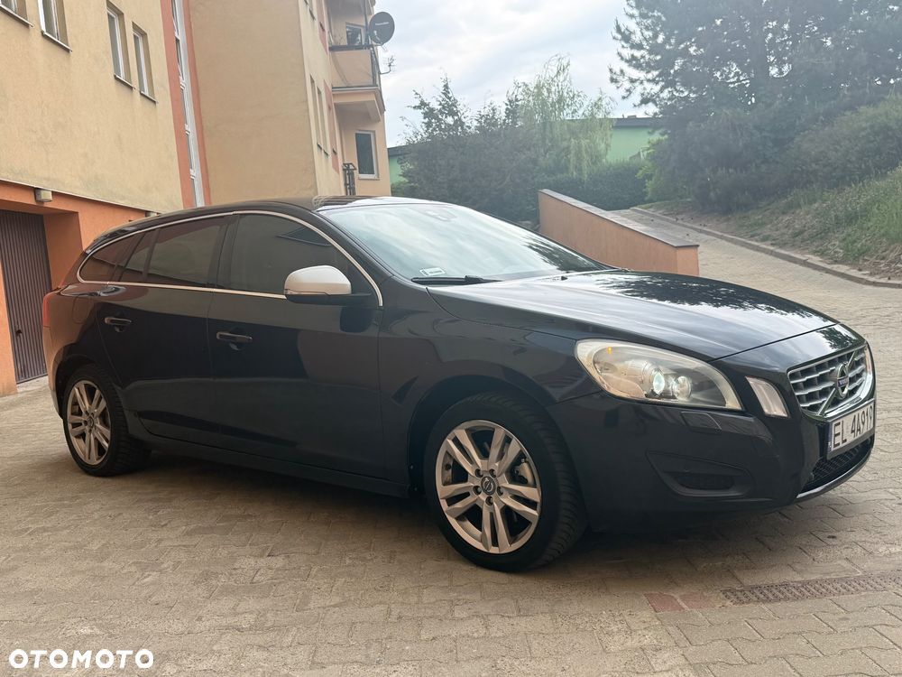 Volvo V60 D4 Momentum - 3