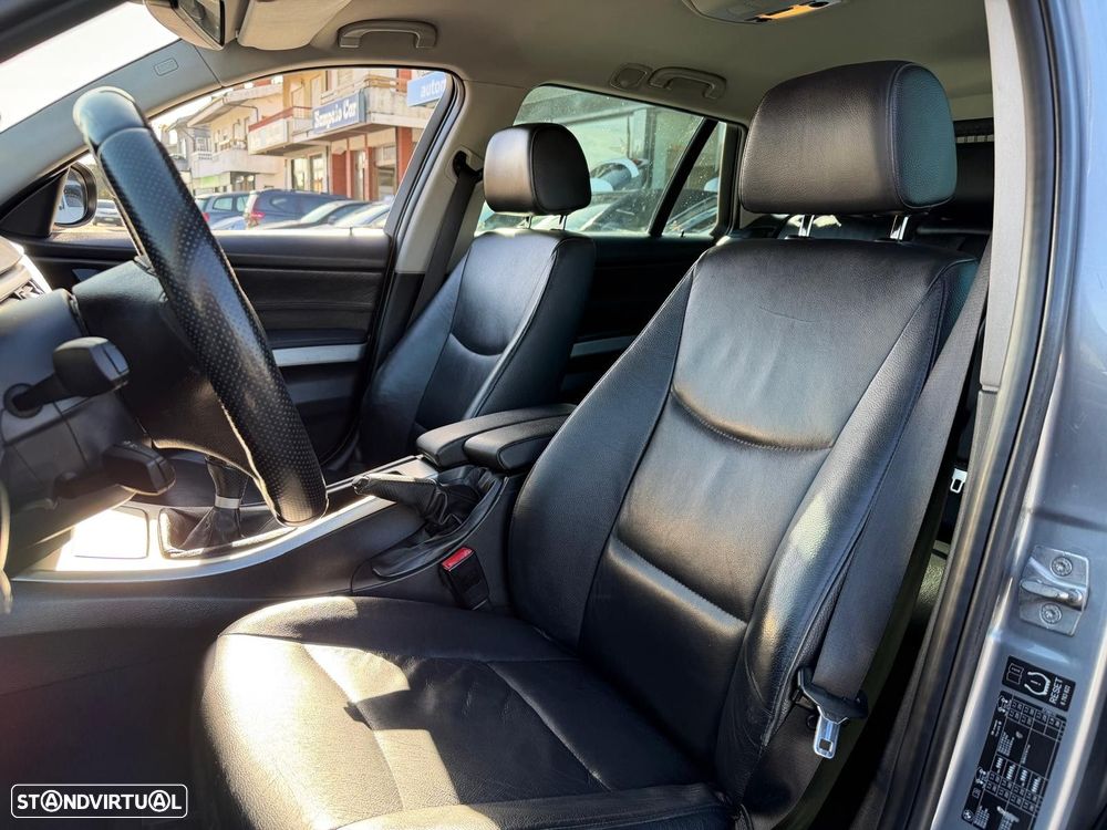 BMW 318 d Touring Line Sport - 9