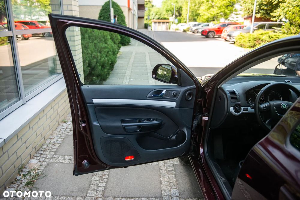 Skoda Octavia 1.4 TSI DSG IMPULS EDITION - 14