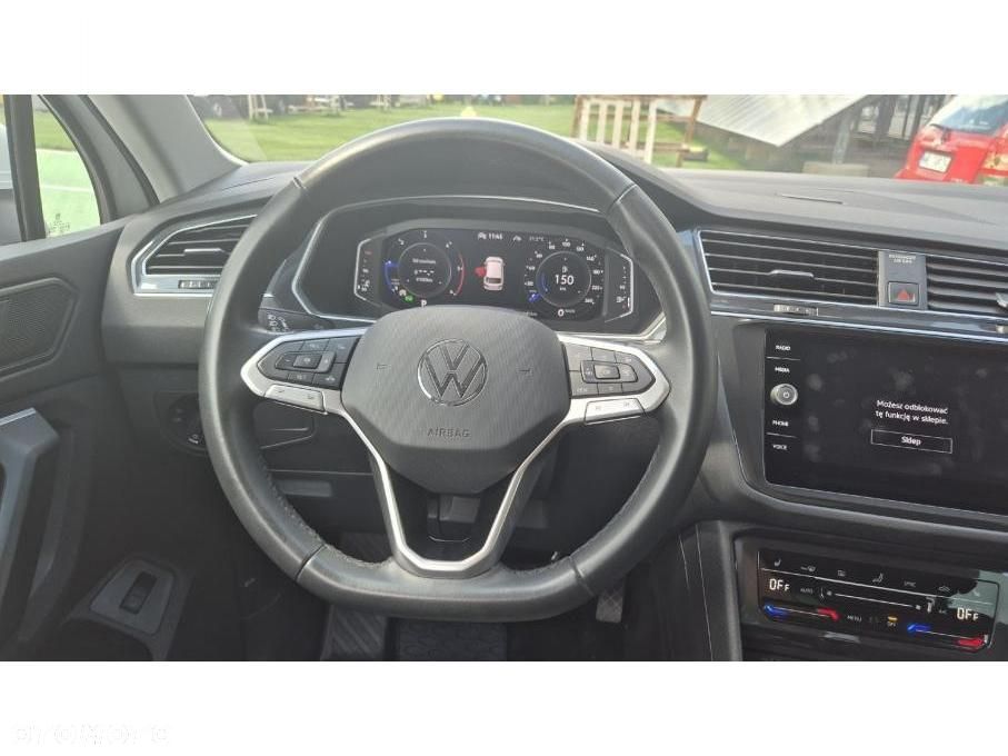 Volkswagen Tiguan - 23