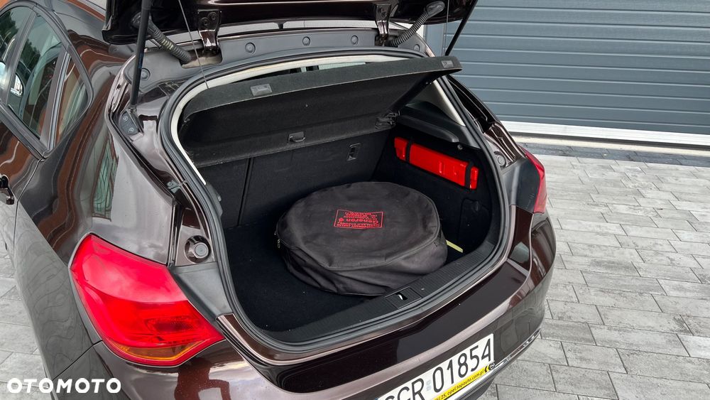 Opel Astra 1.6 Cosmo - 6