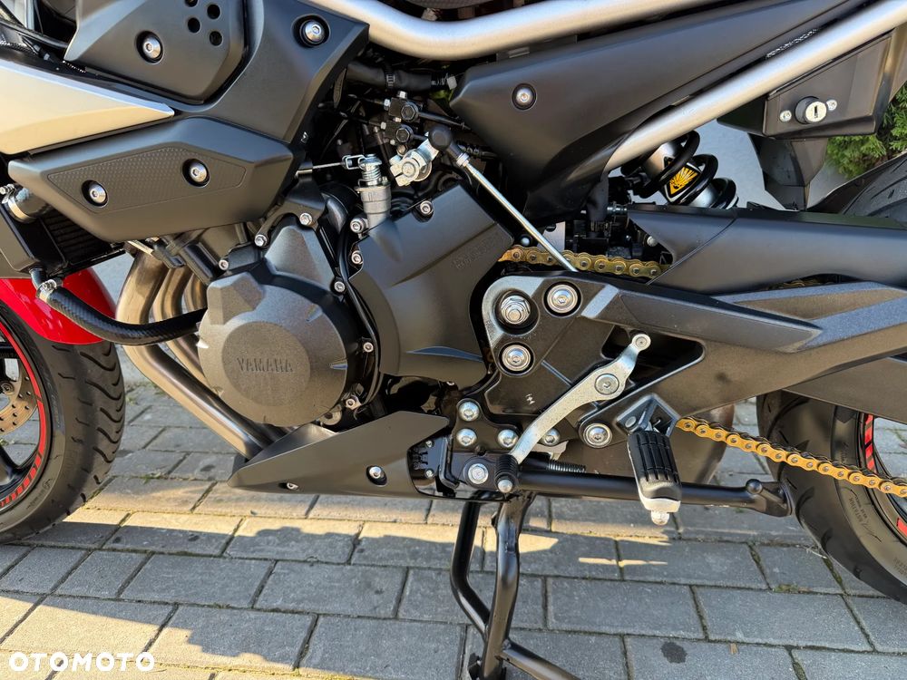 Yamaha XJ - 33