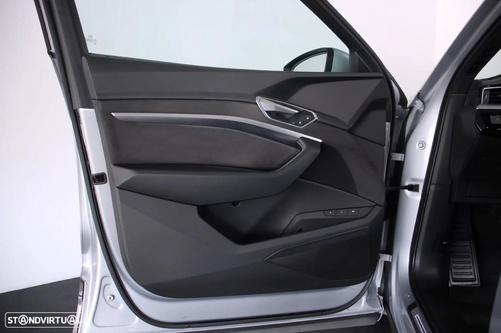 Audi e-tron 55 quattro S line - 5