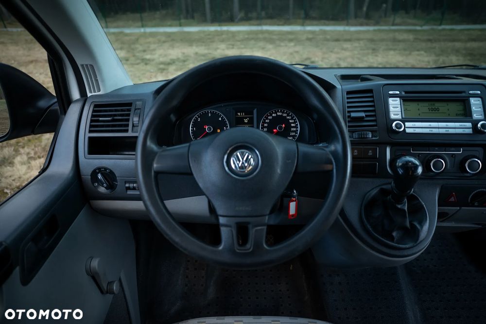 Volkswagen T5 - 22