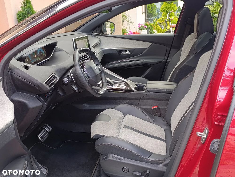 Peugeot 3008 1.6 PureTech Hybrid4 PHEV GT Pack S&S EAT8 - 17